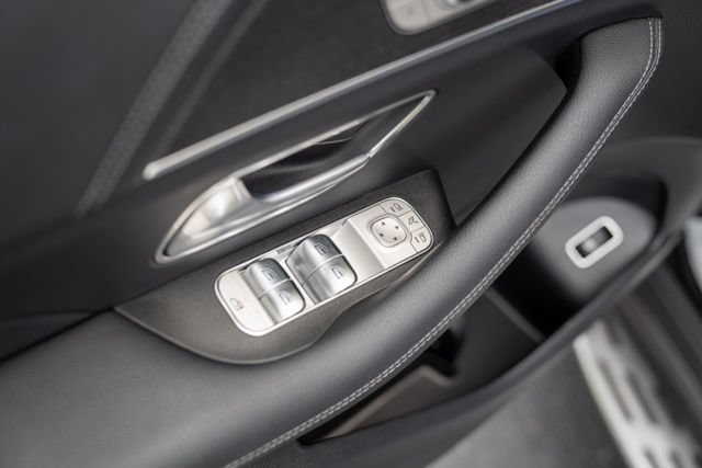 Used 2025 Mercedes-Benz GLE 350 4MATIC image 57