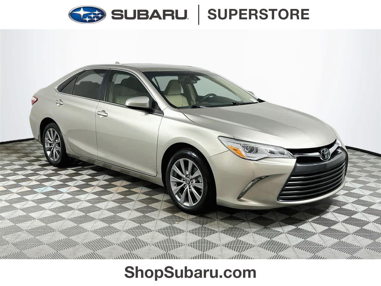 Used 2017 Toyota Camry XLE FWD image 1