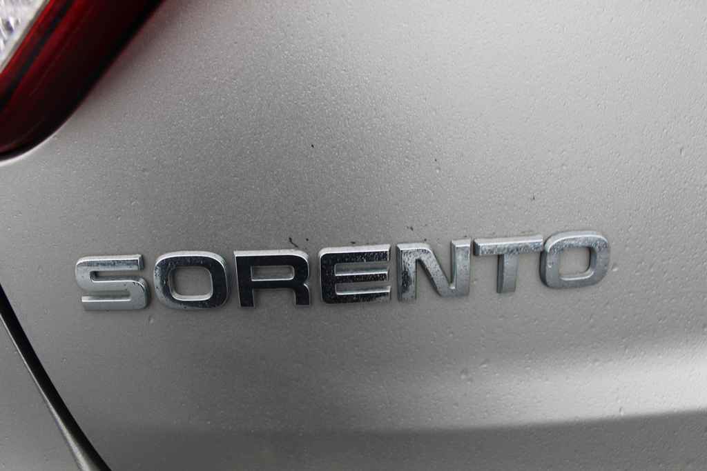 Used 2015 Kia Sorento LX image 7