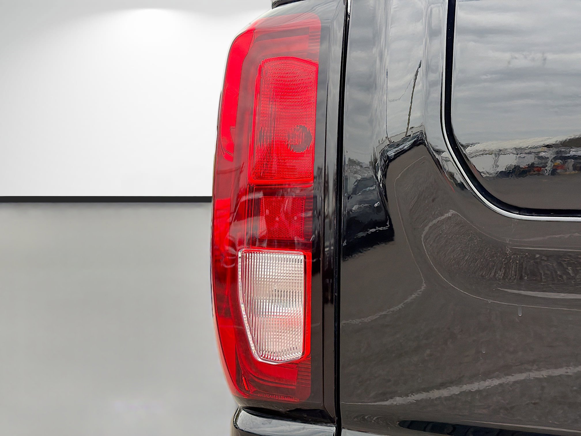 Used 2025 GMC Sierra 1500 Elevation w/ Elevation Premium Package image 10