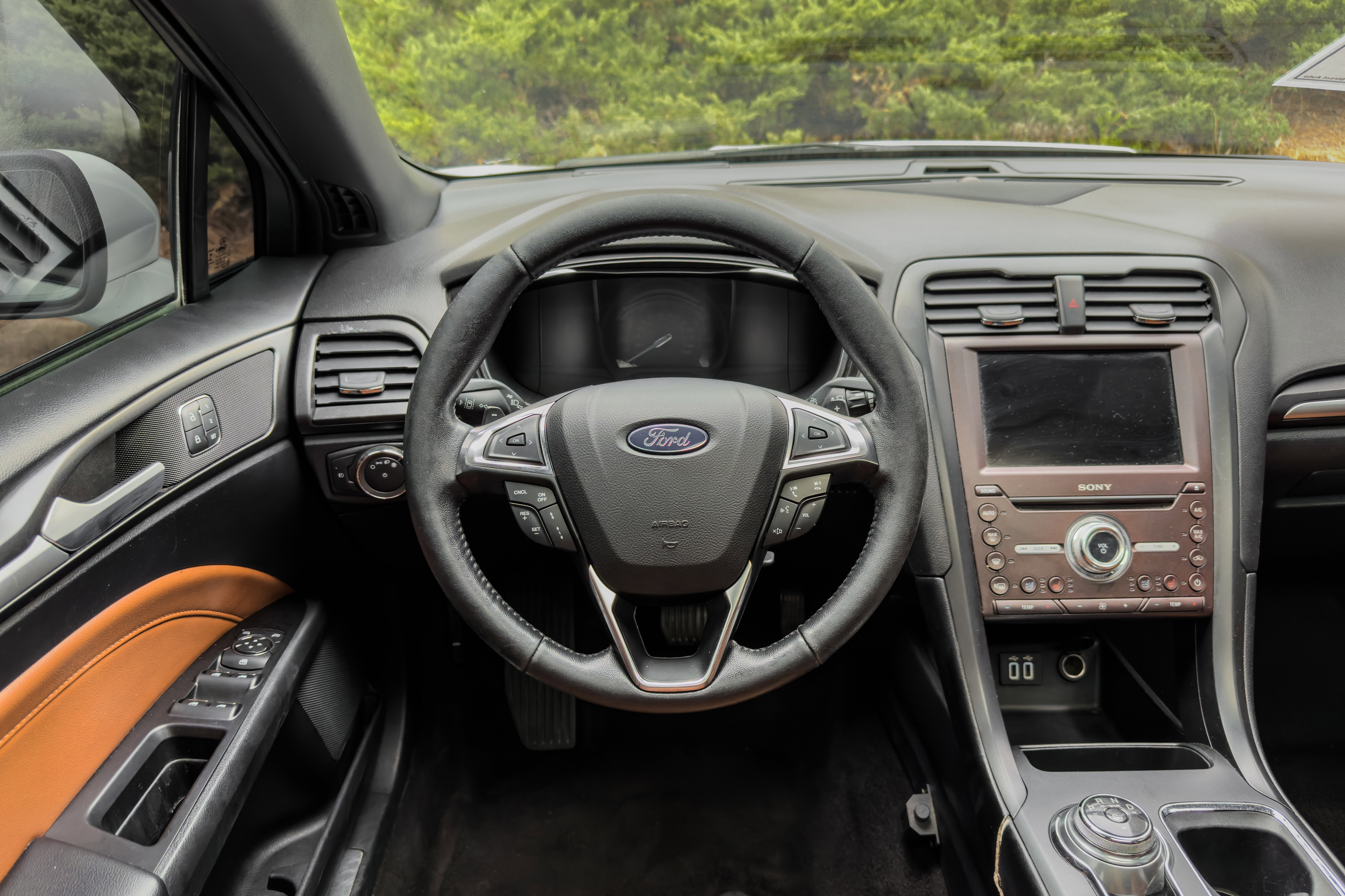 Used 2020 Ford Fusion Titanium image 6