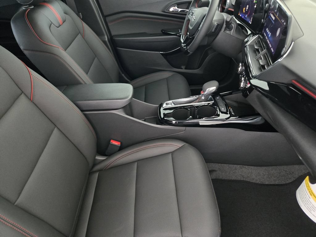 New 2026 Chevrolet Trax RS w/ Sunroof Package FWD image 16