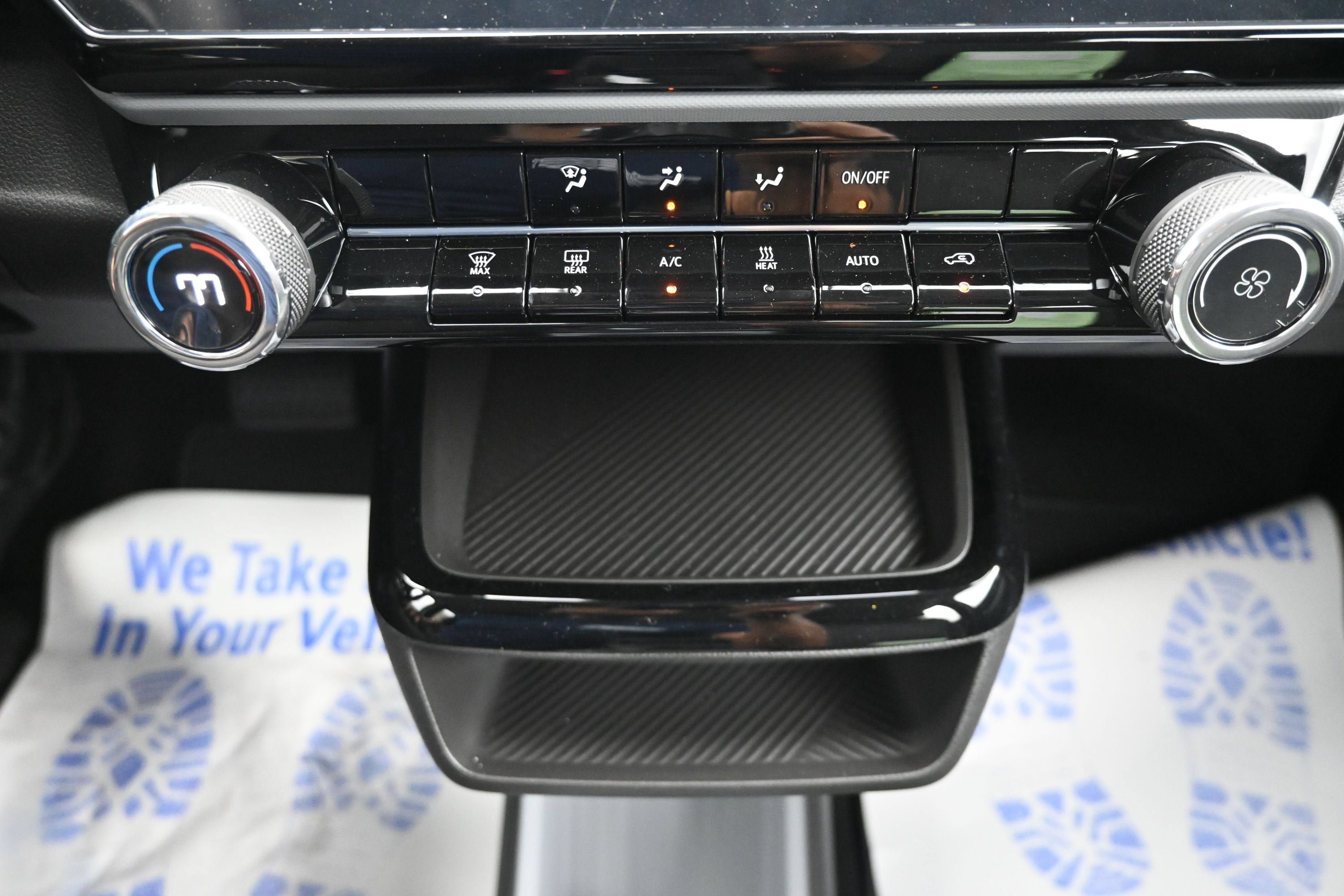 New 2027 Chevrolet Bolt LT FWD image 17