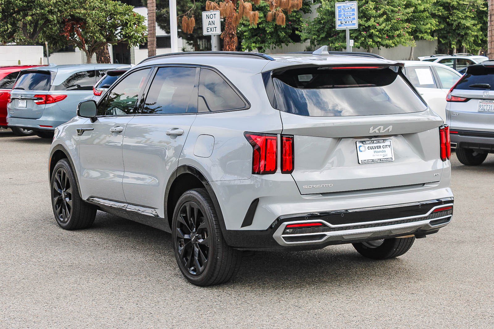 Used 2023 Kia Sorento SX image 7