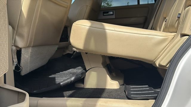 Used 2016 Ford Expedition Limited w/ Equipment Group 301A image 24