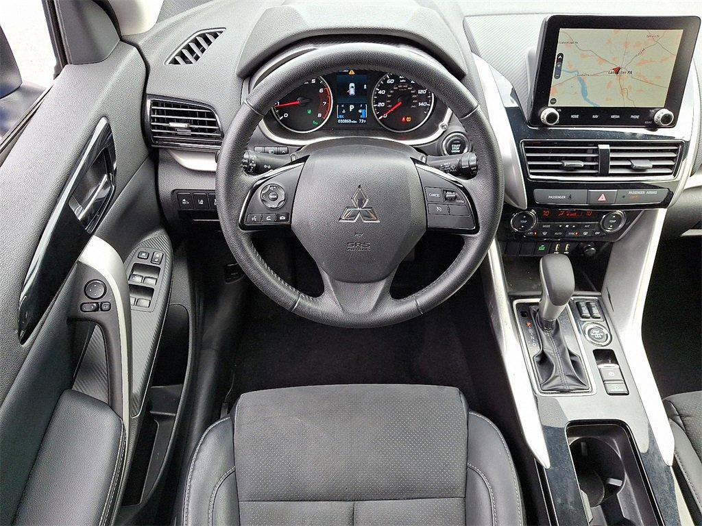 Used 2023 Mitsubishi Eclipse Cross SE image 2