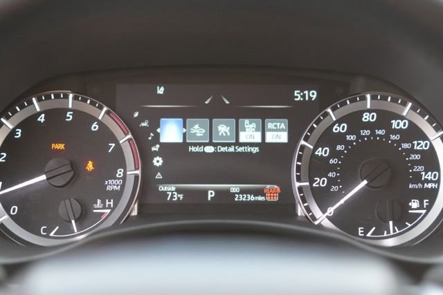 Certified 2024 Toyota Highlander XLE image 17