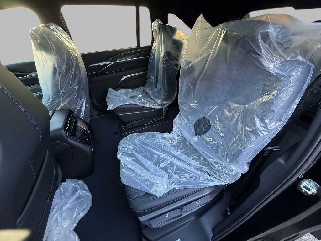 New 2025 Cadillac Escalade IQ Luxury 1 AWD/4WD image 13