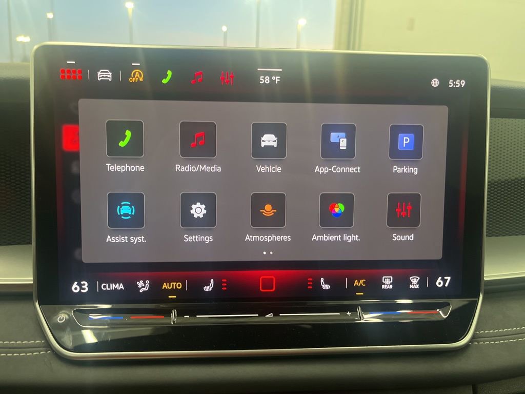 New 2026 Volkswagen Tiguan SE R-Line FWD image 23