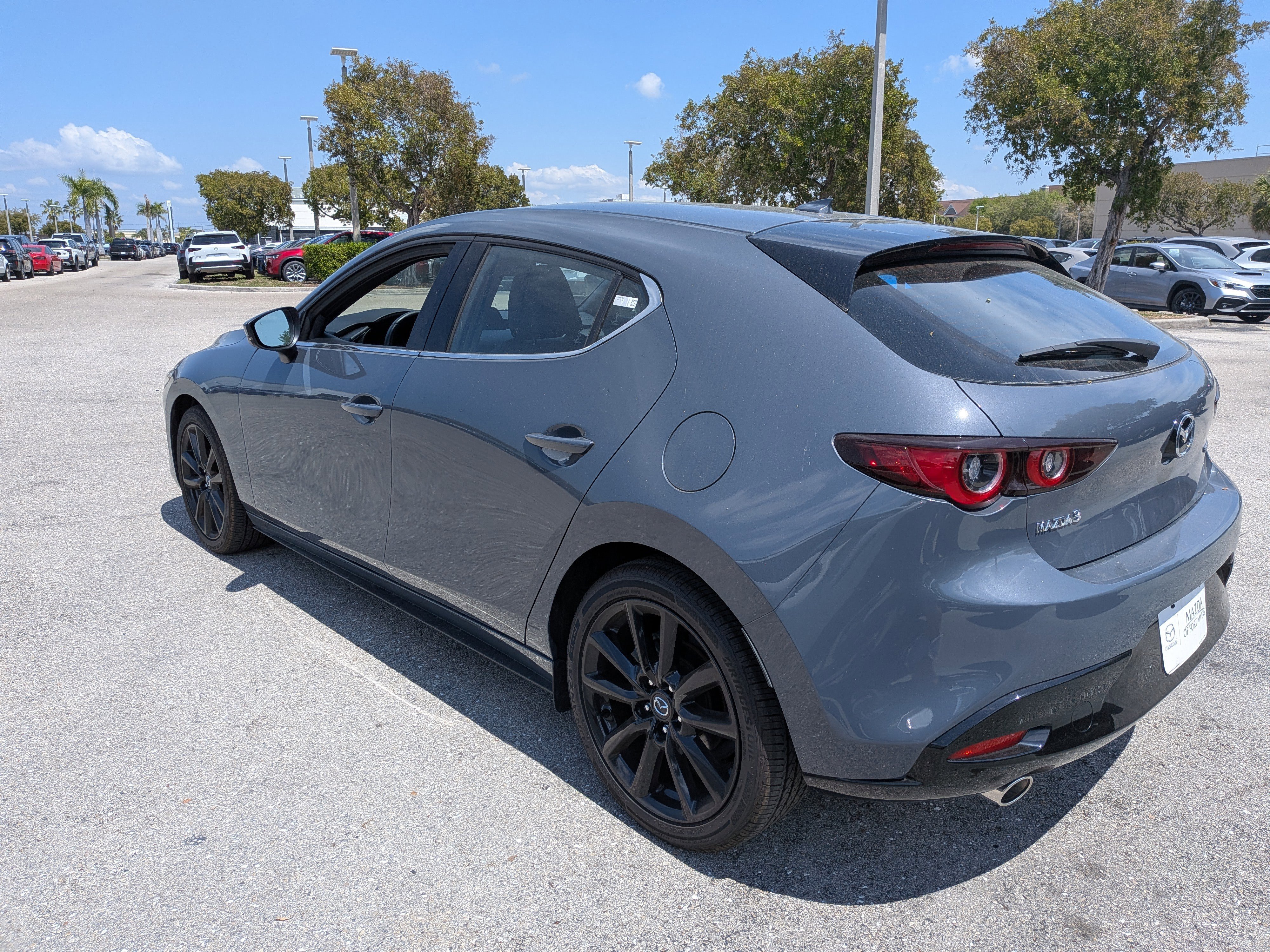 Used 2025 MAZDA MAZDA3 2.5 S Hatchback w/ Premium Pkg image 6