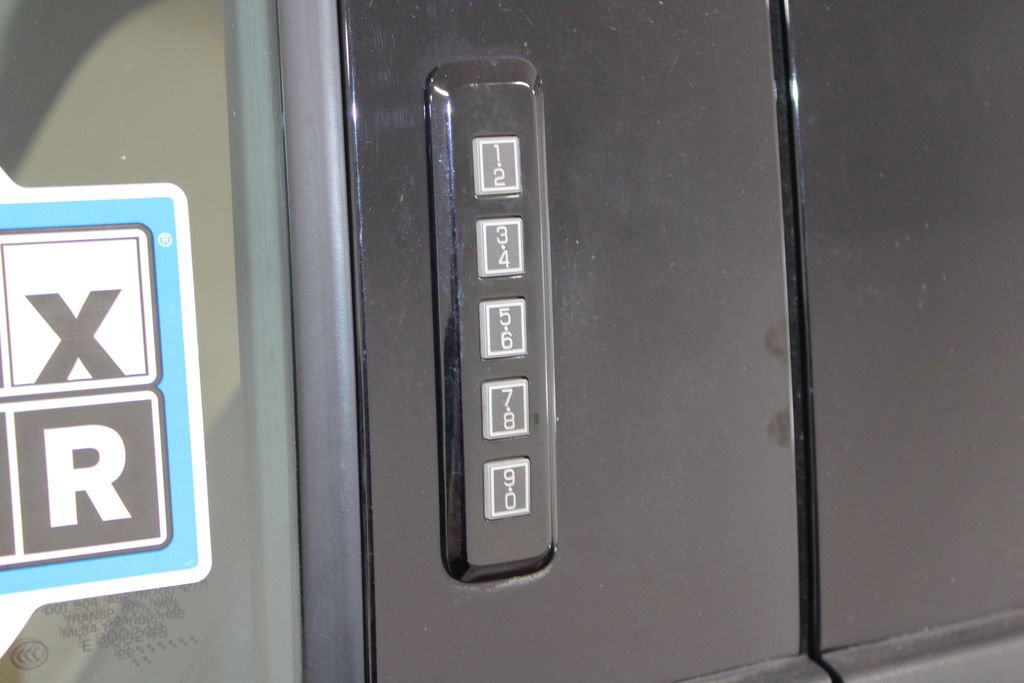 Used 2022 Ford F150 Lariat w/ Equipment Group 501A Mid image 22