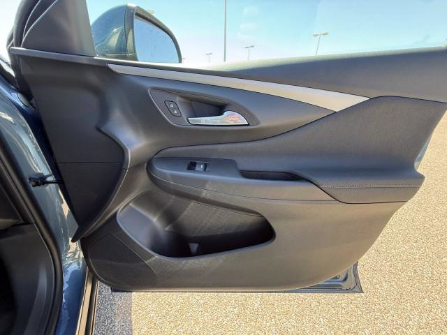 New 2026 Buick Envista Preferred FWD image 28