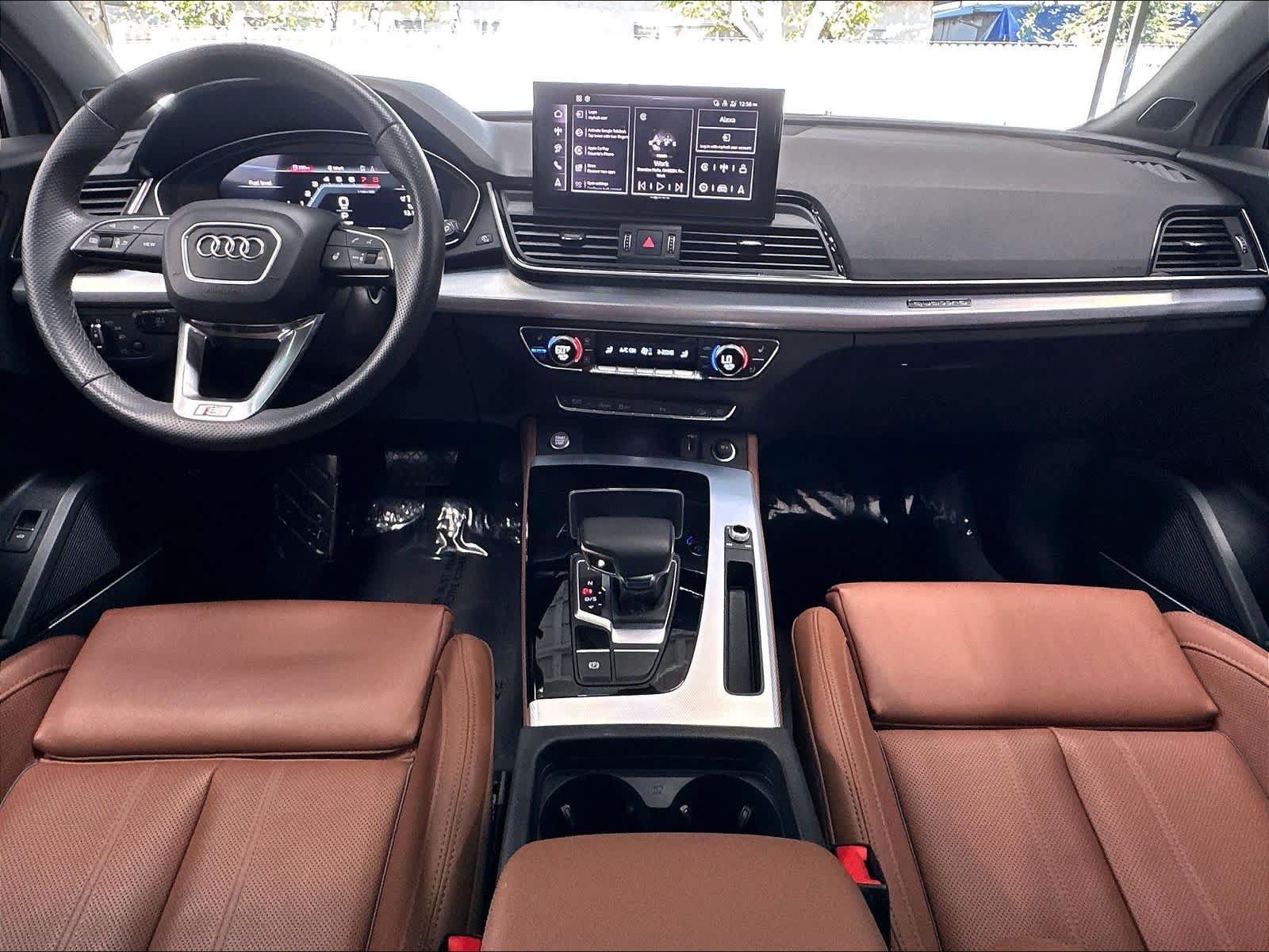 Used 2024 Audi Q5 2.0T Premium Plus w/ Premium Plus Package AWD/4WD image 11