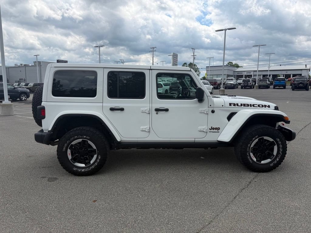 Used 2022 Jeep Wrangler Unlimited Rubicon w/ Cold Weather Group AWD/4WD image 8