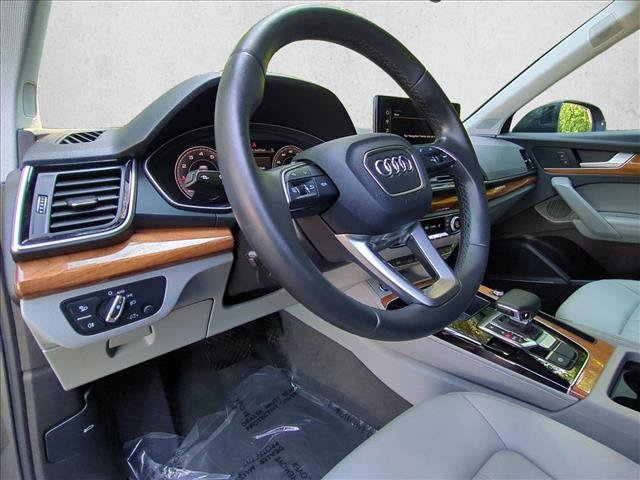 Used 2023 Audi Q5 2.0T Premium Plus w/ Premium Plus Package AWD/4WD image 10