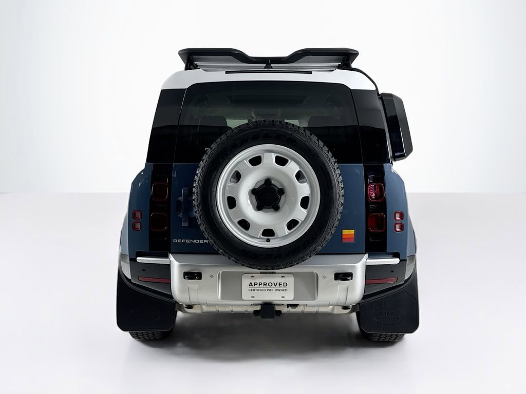 Used 2025 Land Rover Defender 110 S image 4