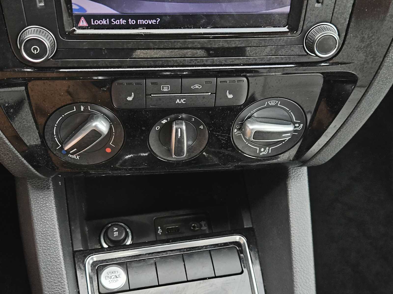 Used 2016 Volkswagen Jetta Sport image 19