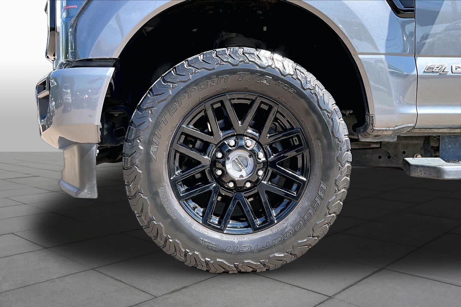 Used 2021 Ford F350 Lariat AWD/4WD image 10