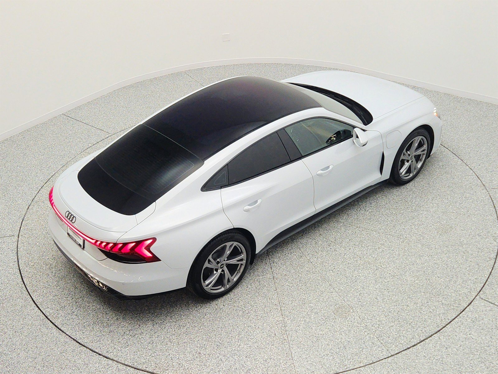 Used 2023 Audi e-tron GT Premium Plus AWD/4WD image 25
