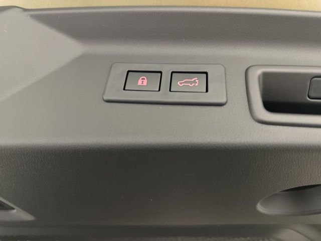 New 2025 Subaru Forester Touring image 40
