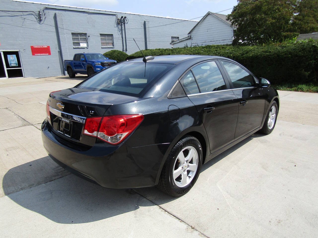 Used 2016 Chevrolet Cruze LT FWD image 6