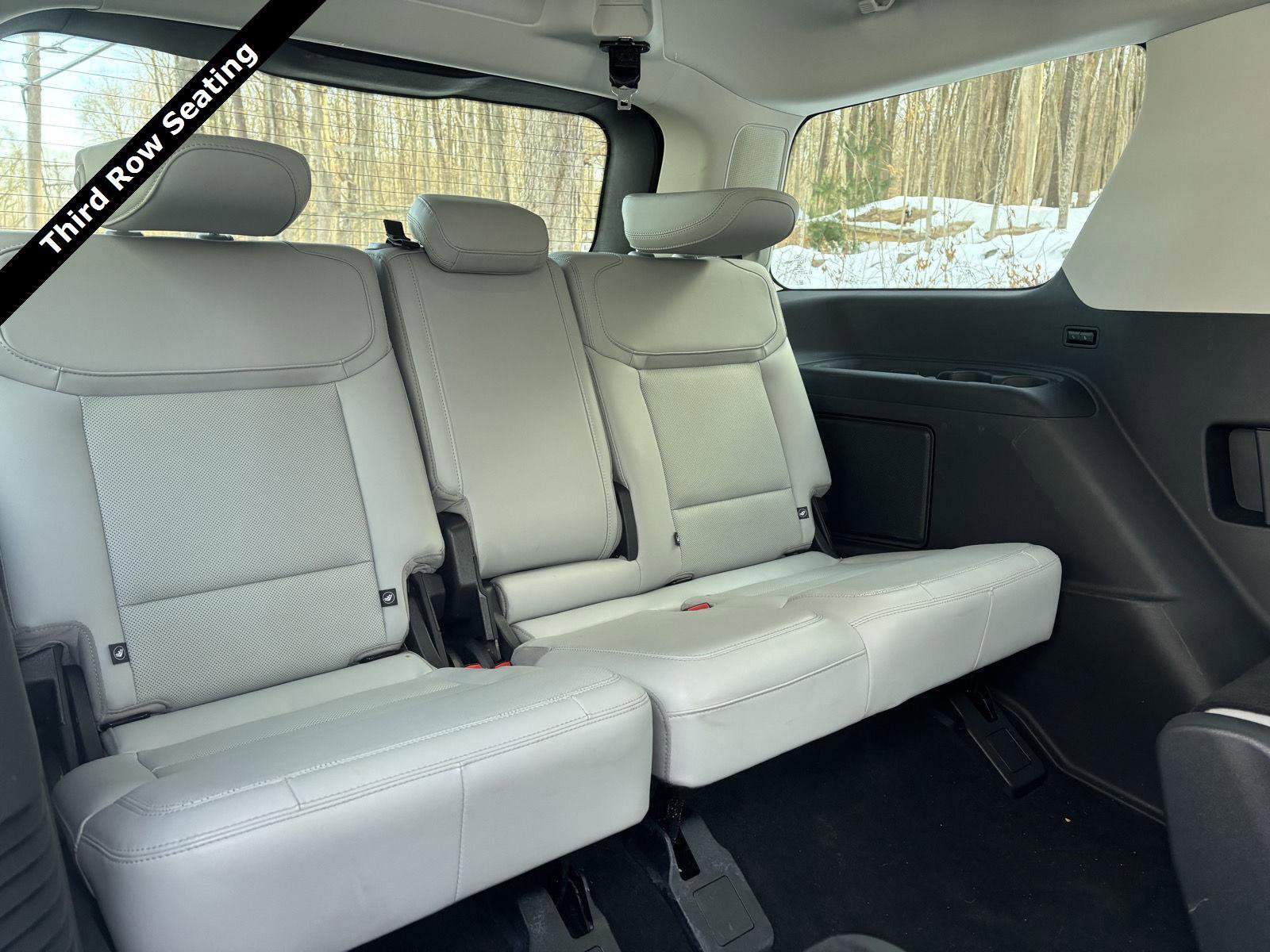 Used 2025 Ford Expedition Platinum image 30