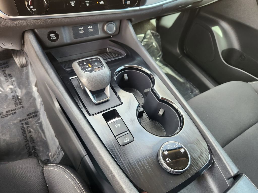 Used 2024 Nissan Rogue S image 26