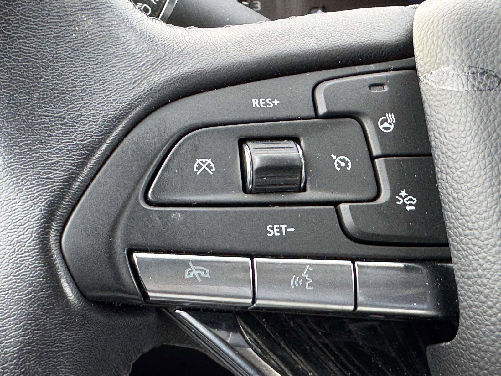 Used 2022 Cadillac XT6 Premium Luxury image 13