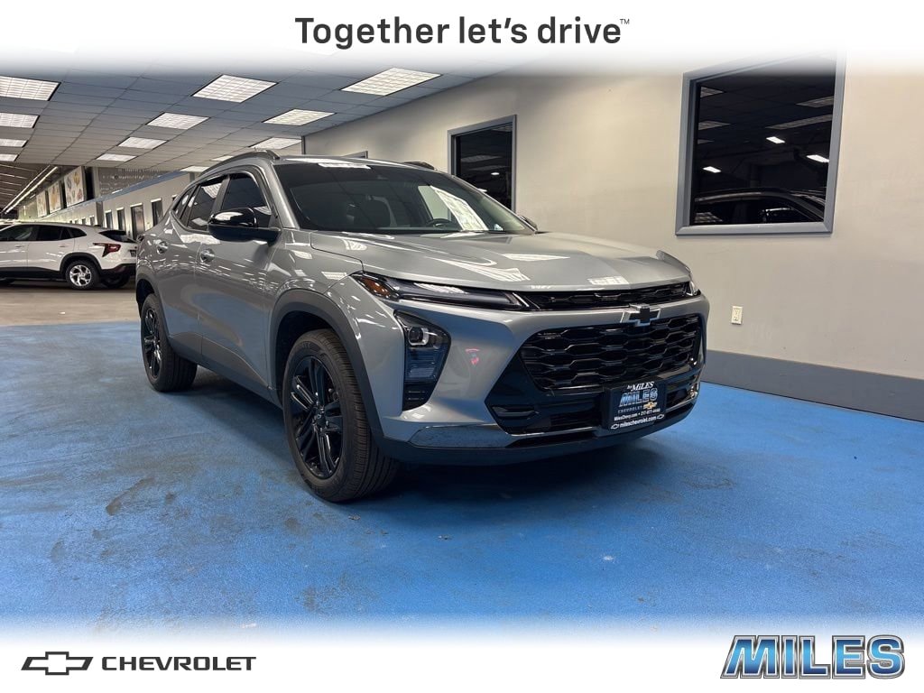 Used 2024 Chevrolet Trax ACTIV w/ Sunroof Package