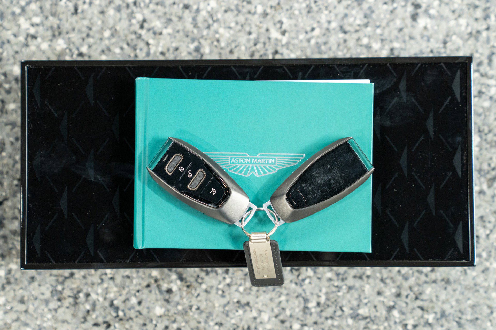 Used 2024 Aston Martin DB12 Coupe image 19