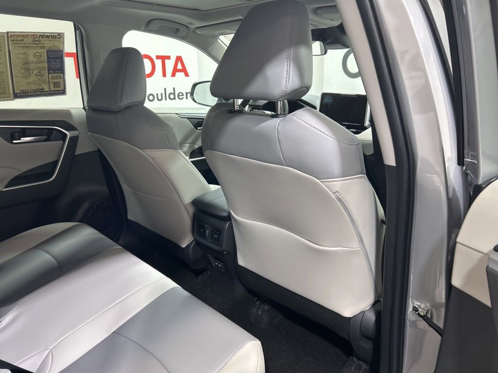 Used 2025 Toyota RAV4 XLE Premium image 12