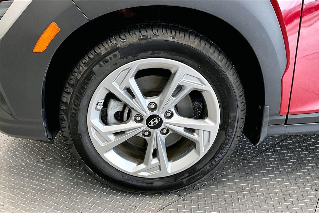 Used 2023 Hyundai Kona SEL w/ Cargo Package AWD/4WD image 8