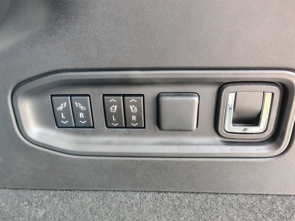 New 2027 Cadillac Vistiq Premium Luxury AWD/4WD image 18