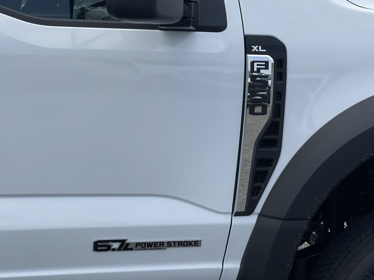 New 2025 Ford F550 2WD Regular Cab Super Duty image 8
