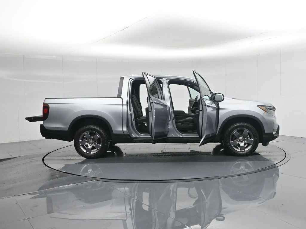 Used 2024 Honda Ridgeline TrailSport image 4