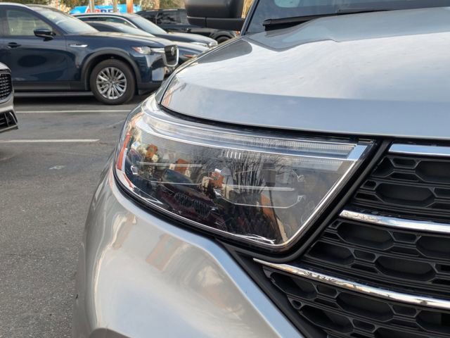 Used 2022 Ford Explorer XLT image 8