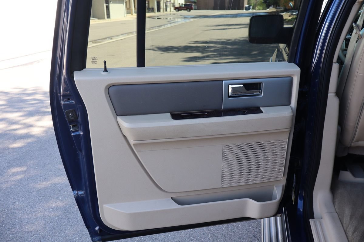 Used 2011 Ford Expedition EL XLT w/ 201A Rapid Spec Order Code AWD/4WD image 26