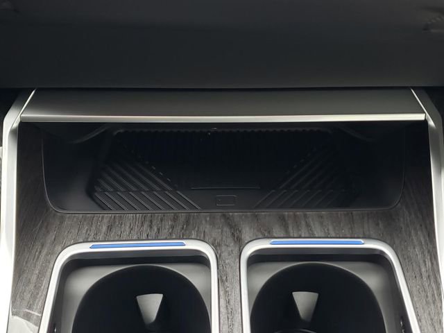 New 2026 BMW 740i xDrive w/ Premium Package image 26