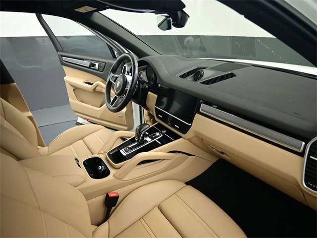 Used 2023 Porsche Cayenne S Platinum w/ Assistance Package image 33