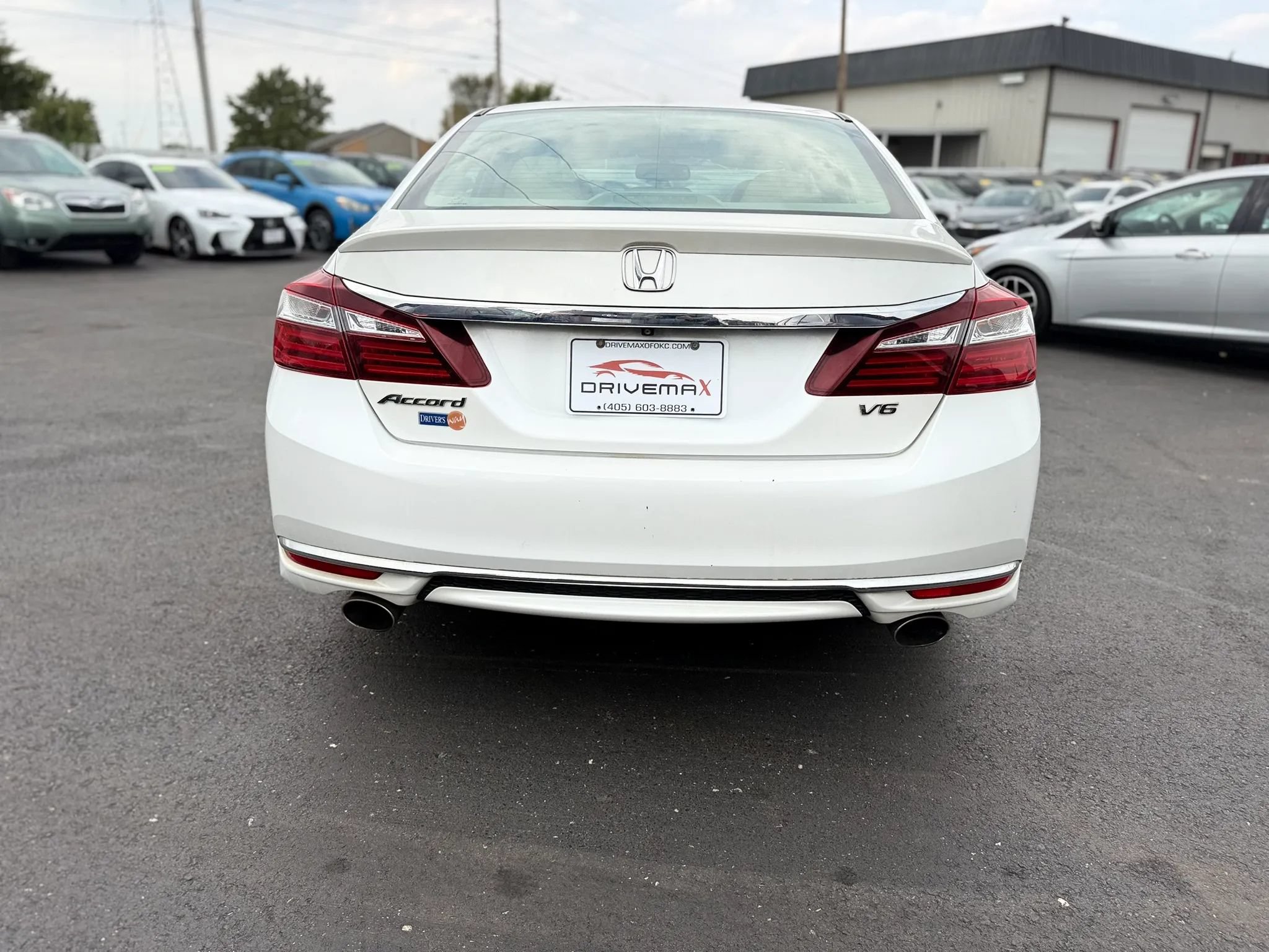 Used 2017 Honda Accord EX-L image 4