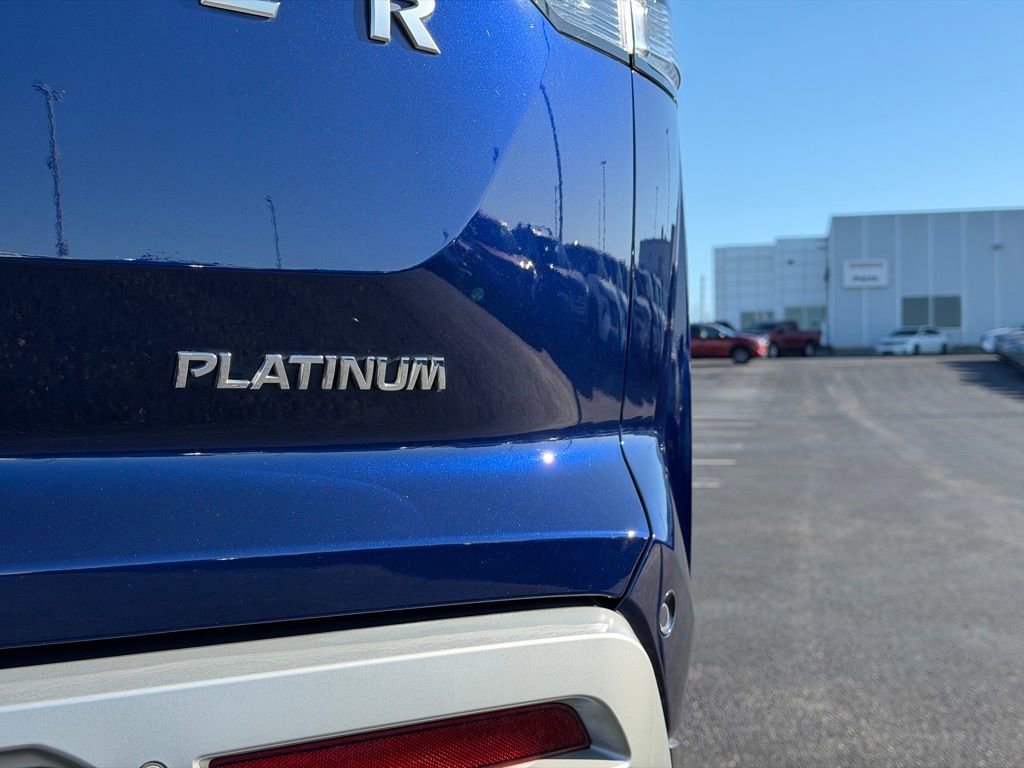 Used 2025 Nissan Pathfinder Platinum image 46