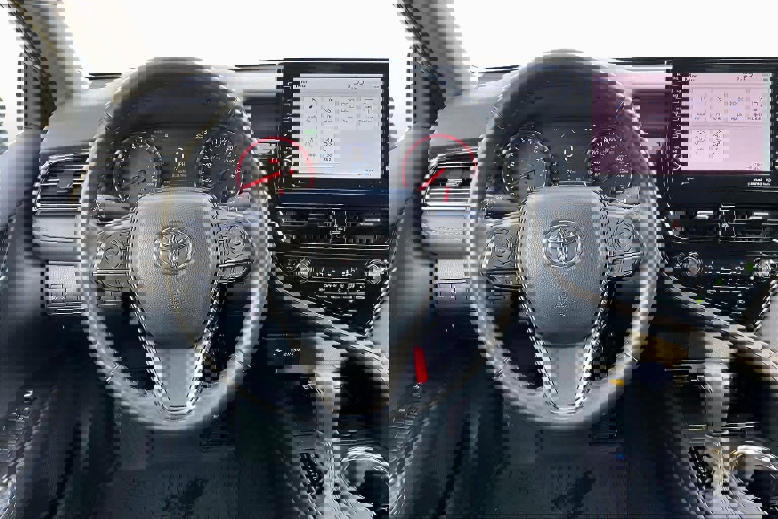 Used 2024 Toyota Camry XSE image 6