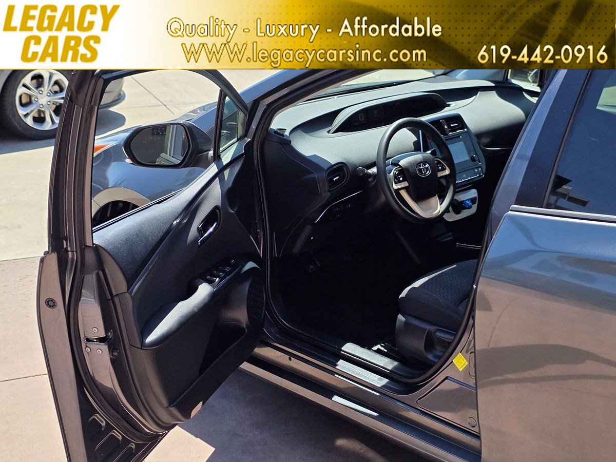 Used 2017 Toyota Prius One FWD image 45