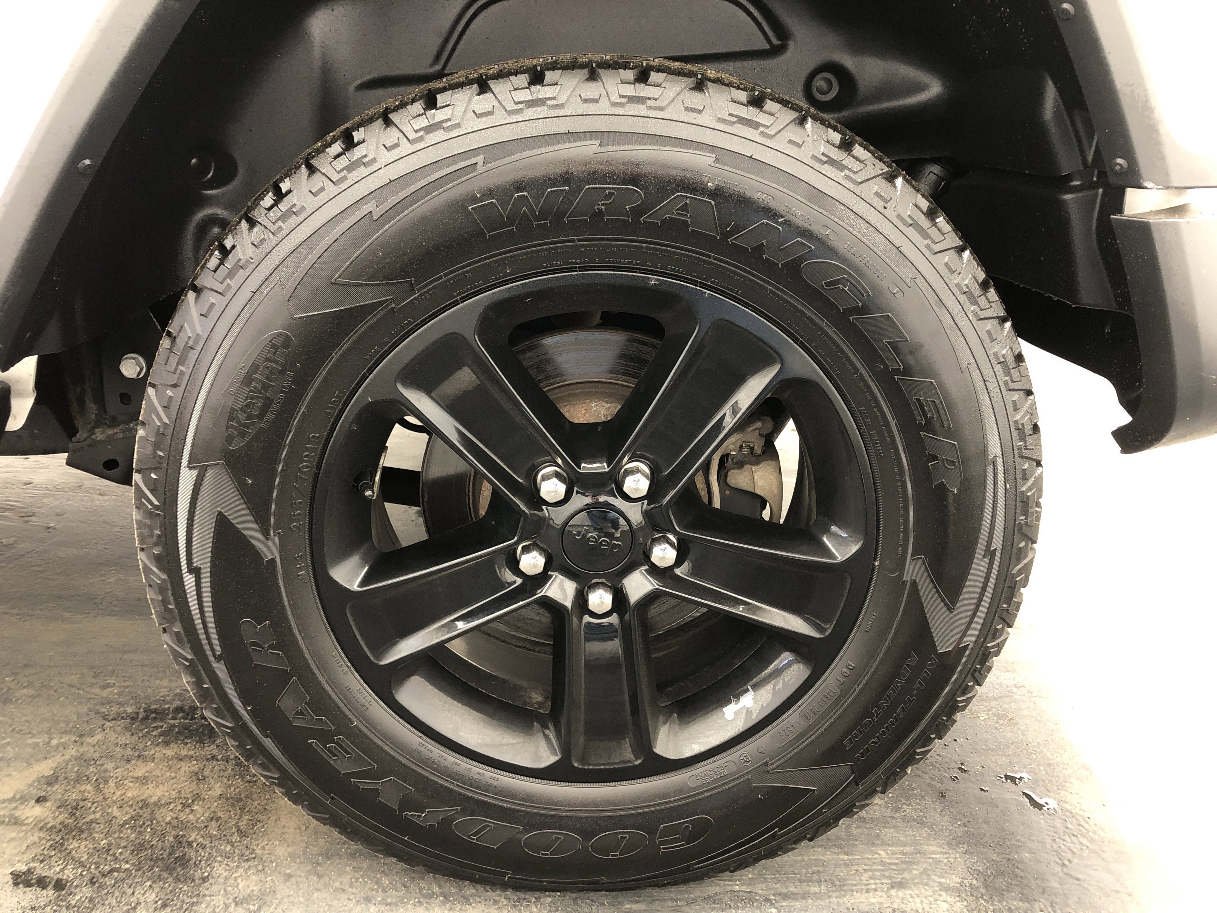 Used 2020 Jeep Wrangler Unlimited Sahara AWD/4WD image 10