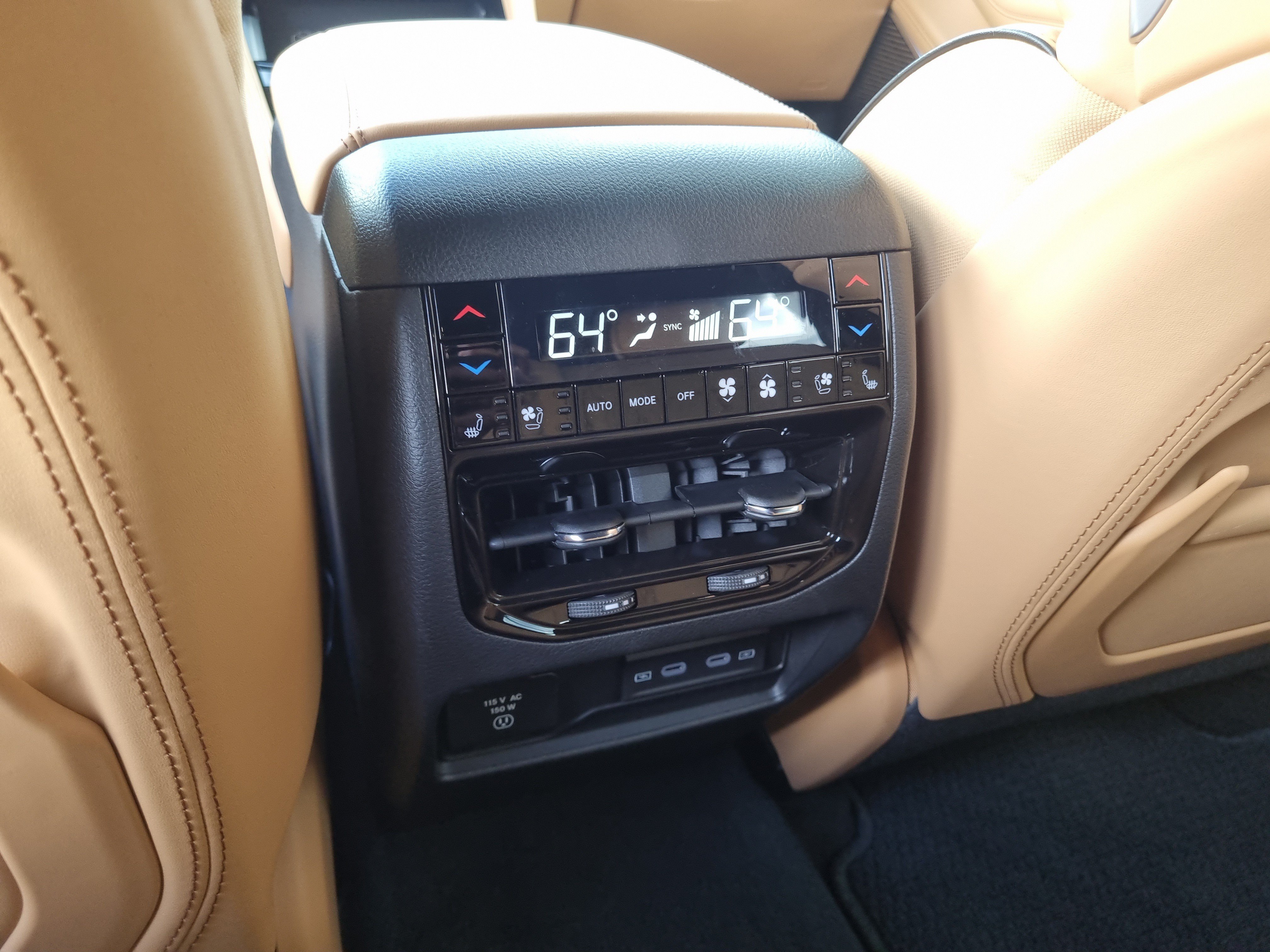 Used 2026 Jeep Grand Cherokee Summit w/ Obsidian Package AWD/4WD image 13