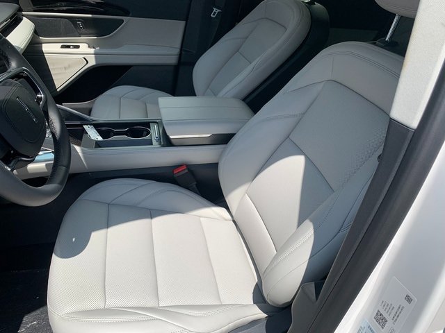 New 2026 Lincoln Nautilus Premier AWD/4WD image 15