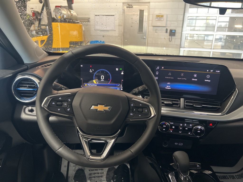 New 2026 Chevrolet Trax LT w/ Sunroof Package image 23