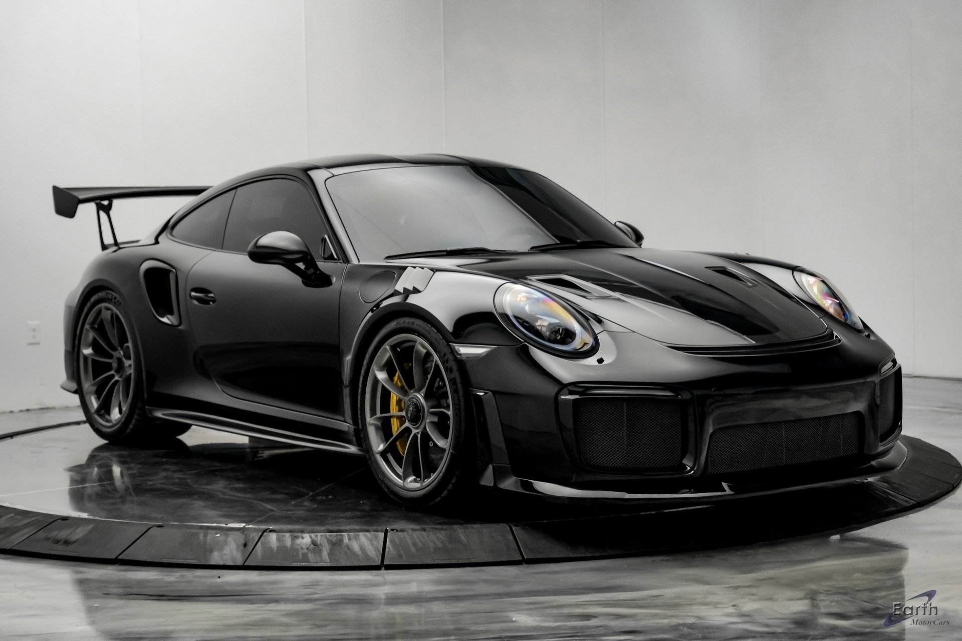 Used 2019 Porsche 911 GT2 RS w/ Weissach Package image 24