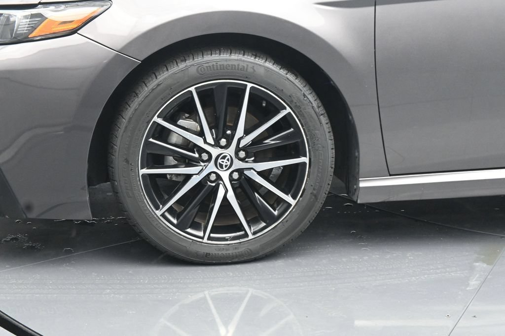 Used 2024 Toyota Camry SE FWD image 12