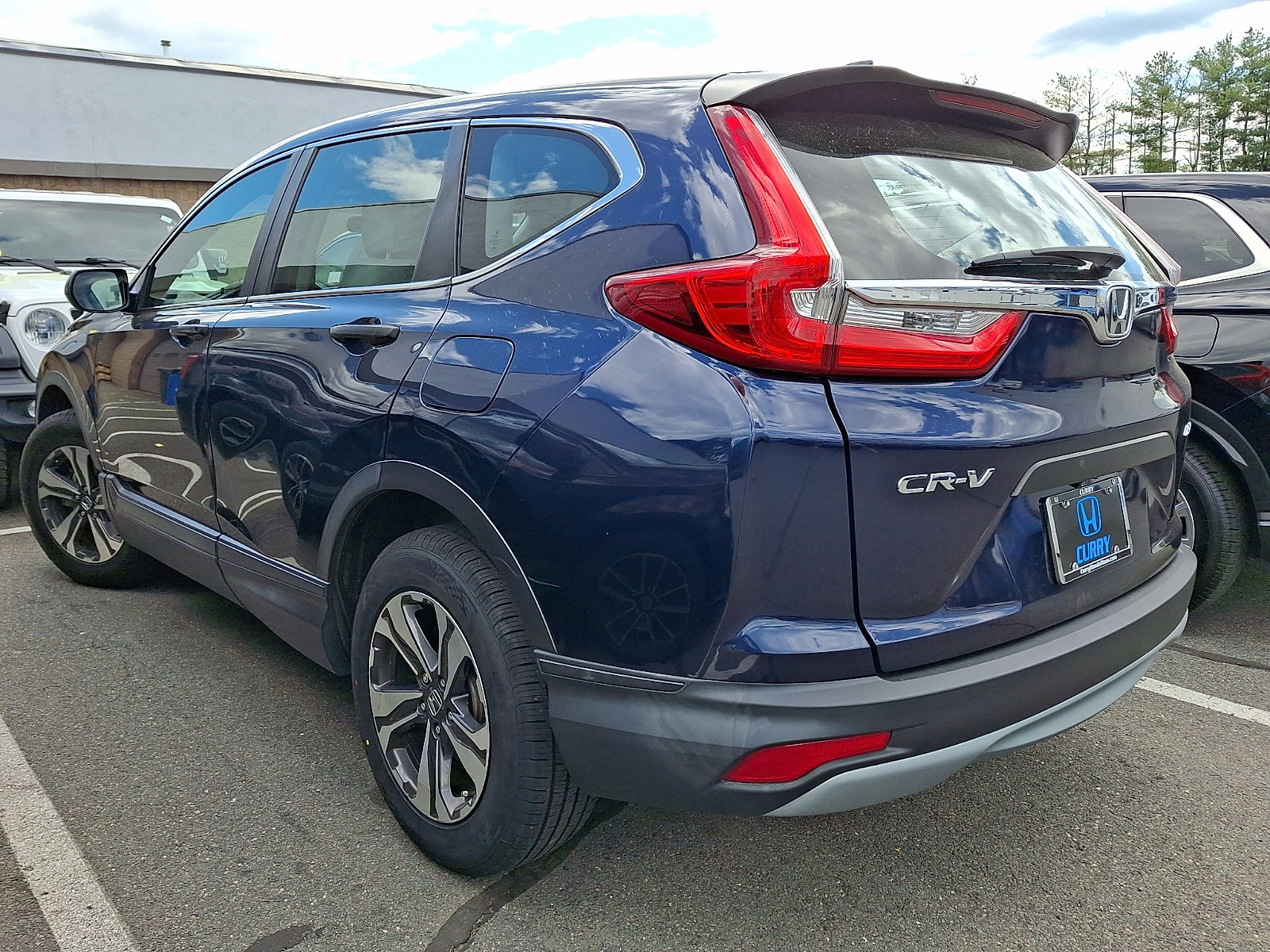 Used 2017 Honda CR-V LX image 4